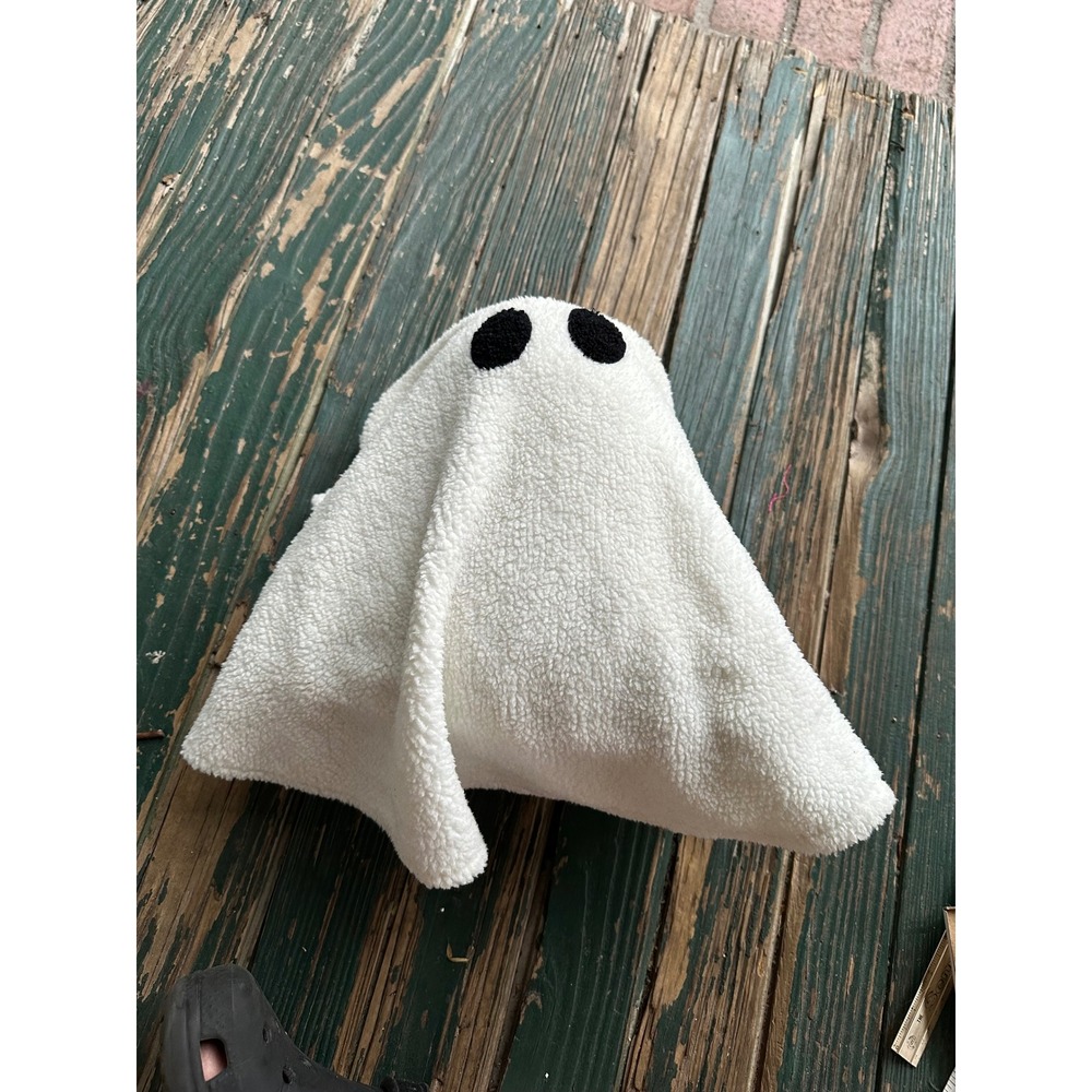 1616 Holdings White Sherpa Ghost Decorative Plush Halloween Pillow 12x11x8